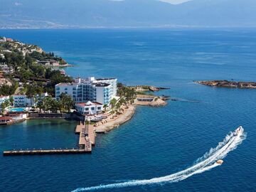 KUŞADASI 5*LE BLEU HOTEL & RESORT YILBAŞI 1 GECE