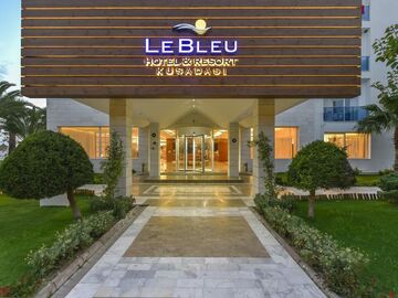 KUŞADASI 5*LE BLEU HOTEL & RESORT YILBAŞI 1 GECE