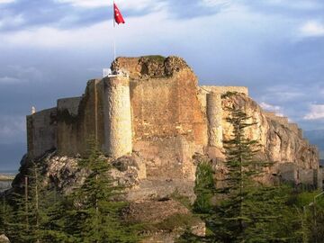 UÇAKLI TUNCELİ KEMALİYE DİVRİĞİ TURU
