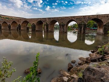 UÇAKLI BUTİK MARDİN DİYARBAKIR TURU