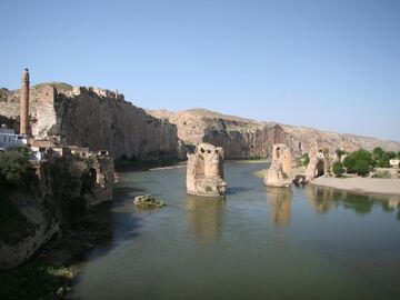 UÇAKLI BUTİK DİYARBAKIR MARDİN URFA GAZİANTEP