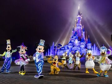 PARİS DİSNEYLAND BRÜKSEL AMSTERDAM TURU