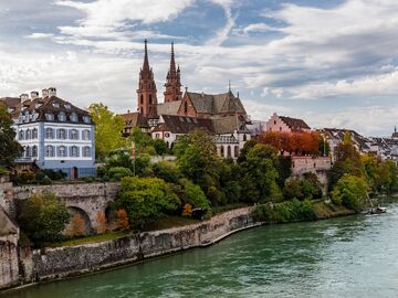GOLDEN PASS TRENİ İLE ALP ETEKLERİNDE GEZİ İSVİÇRE & ALSACE - COLMAR