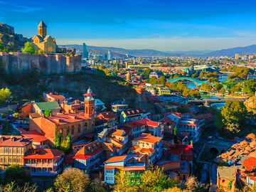 UÇAKLI TİFLİS BATUM BORJOMİ KARS TURU
