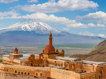 UÇAKLI BUTİK VAN HAVZASI TURU