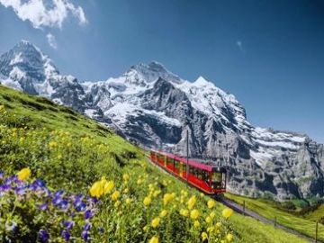ALPLER`DE BERNINA EXPRESS RÜYASI & NOEL PAZARLARI